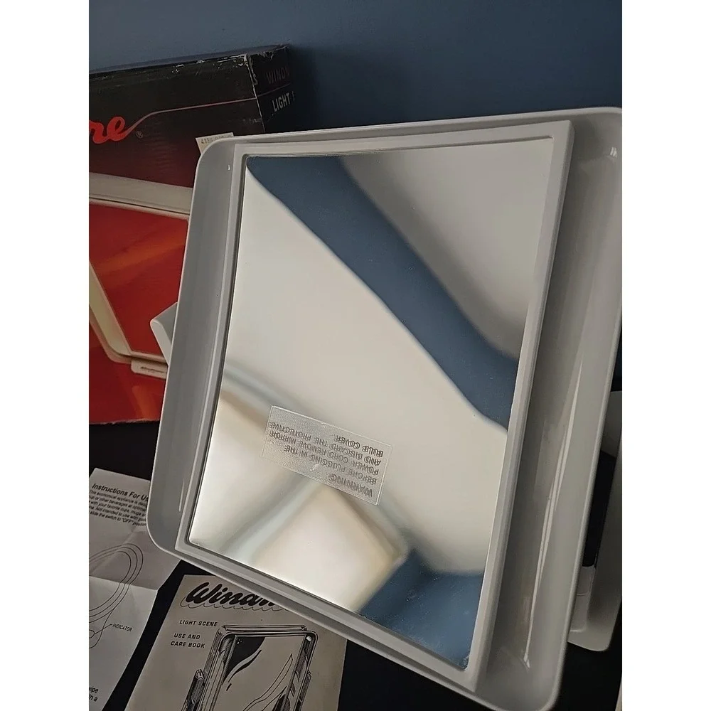 Vintage Windmere Mirror Light Scene Makeup Cosmetic Vanity Mirror Lighted Retro